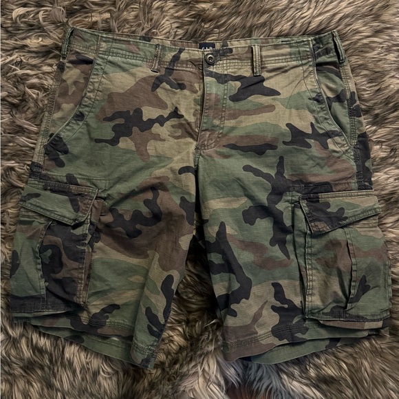 Camp Cargo Shorts GAP sz 36 - Picture 1 of 3